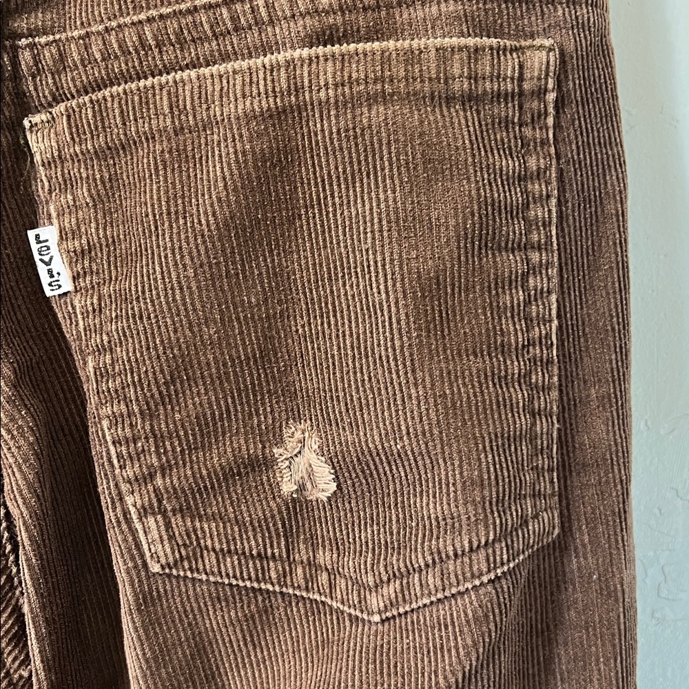 Vintage Levi's Brown Corduroy Flare Leg Pants W25 L32 - Picture 5 of 8